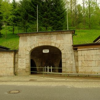 Ferdinandberg Besuchereinfahrt