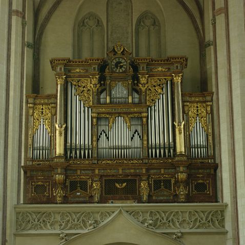 Stiftsbasilika St. Martin Deutschland: Niederbayern: Landshut: Kollegiatstiftskirche St. Martin und Kastulus | Германия: Нижняя Бавария: Ландсхут:...